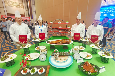 做強(qiáng)餐飲產(chǎn)業(yè)，提升餐飲服務(wù)核心價值